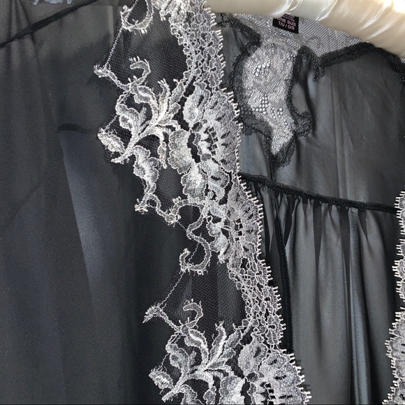 One Size Victoria's Secret Lace Trim Robe White Black Sheer Rare - Picture 5 of 12